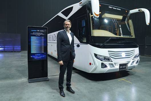 DCVT ส่ง Mercedes-Benz Bus รุ่นใหม่ หนุนผู้ประกอบการขนส่ง