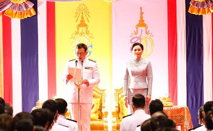 “ในหลวง” ทรงมีพระราชดำรัส เปิดประชุมรัฐสภา ให้ ส.ส. ยึดถือประโยชน์ประเทศชาติและประชาชน