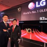 แอลจี ฉลอง 10 ปี ผู้นำนวัตกรรม OLED ส่งทีวีจอยักษ์ระดับโลกเจาะลูกค้าไฮเอนด์