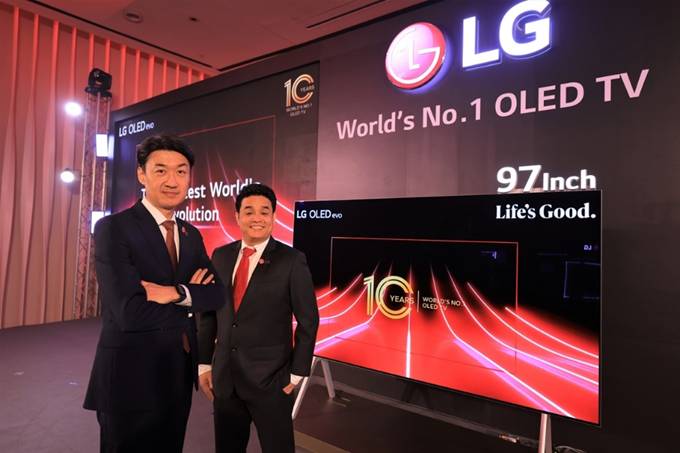 แอลจี ฉลอง 10 ปี ผู้นำนวัตกรรม OLED ส่งทีวีจอยักษ์ระดับโลกเจาะลูกค้าไฮเอนด์