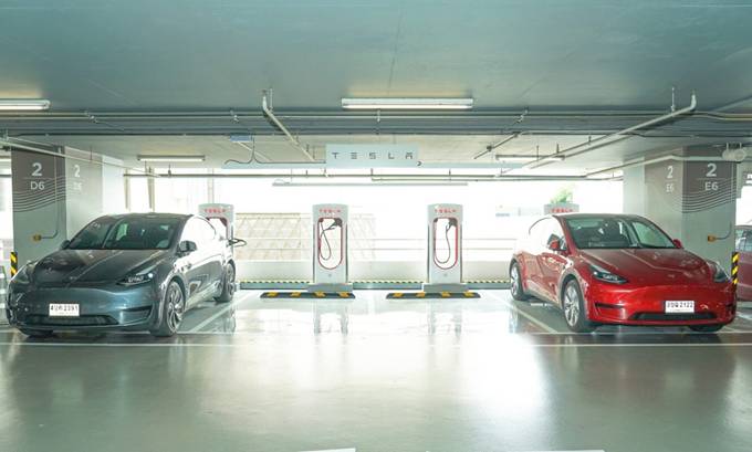 ไอคอนสยาม เปิด Tesla Supercharging สถานีบริการชาร์จรถไฟฟ้า สะดวกรวดเร็วใน 15 นาที